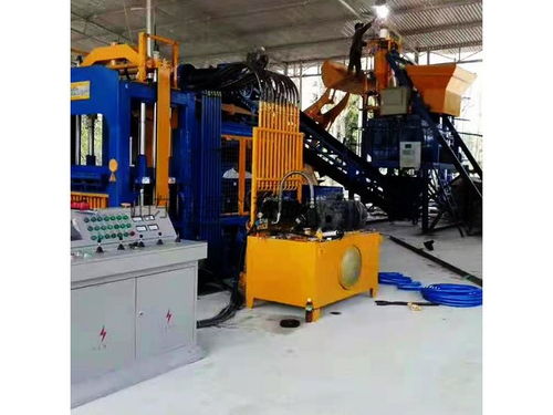 液压砌块成型砖机 从全自动到半自动的技术演进与创新应用